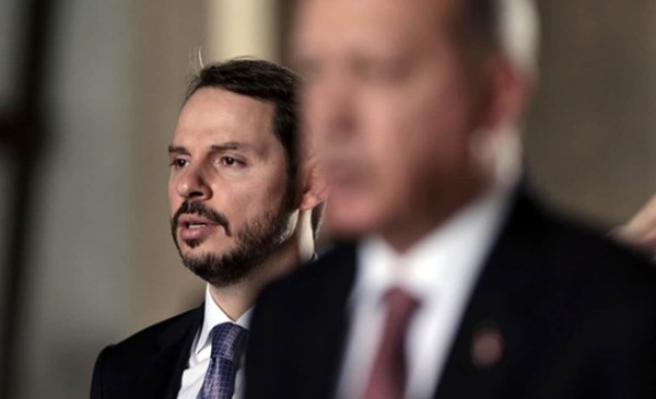 Berat Albayrak 'Yeri Yerinden Oynatacak' Bir Kitap Yazıyor