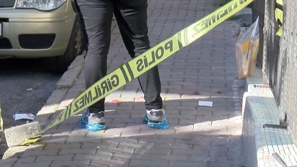 Boşanmak İsteyen Kadın Sokak Ortasında Katledildi