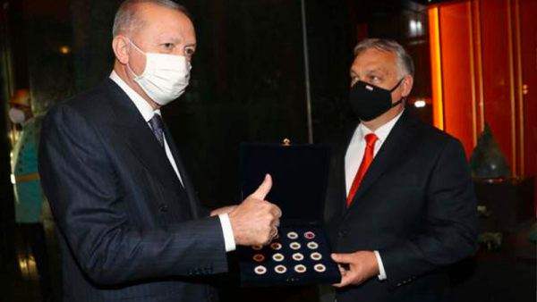Macaristan'da Ele Geçirilen Tarihi Eserler Türkiye'ye Teslim Edildi