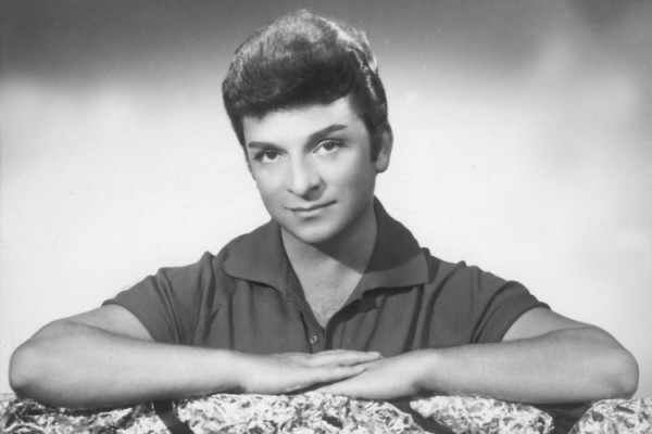 Zeki Müren'in Adı Yaşadığı Sokağa Verilecek