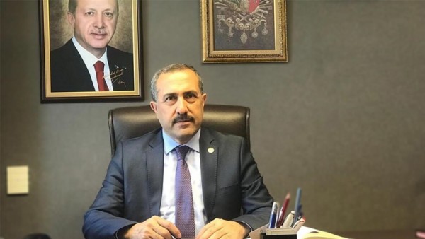 AKP'li Vekil Akrabalarını Kamuya Doldurmuş