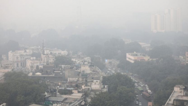Hava Kirliliği Nedeniyle Yeni Delhi'de Alarm Verildi