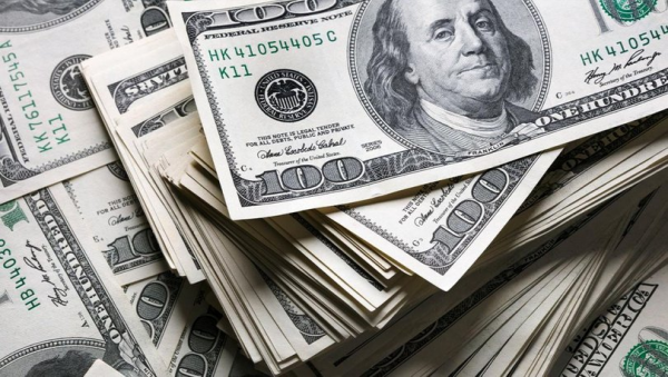 Dolar 10 Liranın Üzerinde Seyrediyor