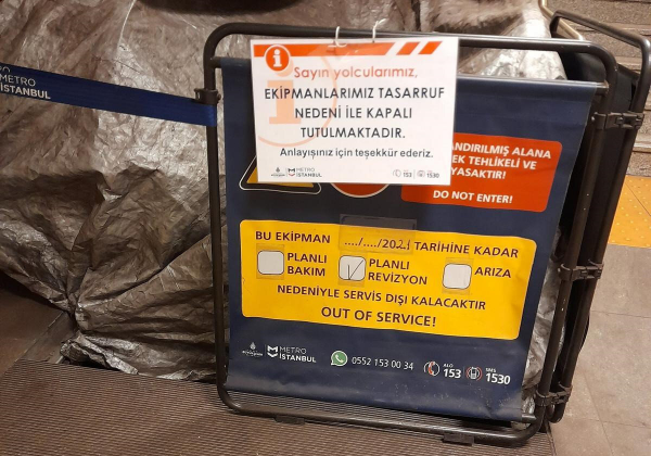 İBB Metrolarında Yürüyen Merdivenler Kapatıldı