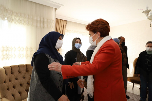 Akşener, Başak Cengiz'in Ailesini Ziyaret Etti