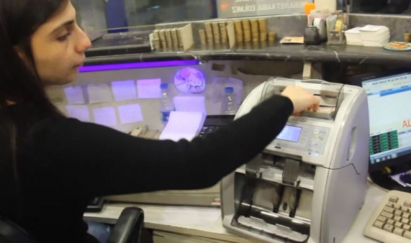 Hazine, Döviz Bürosu Kararını Esnetti
