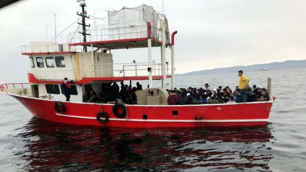 195 Yasa Dışı Göçmenin Yakalandığı Tekne Çalıntıymış