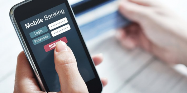 Bankalar Döviz Alım-Satım İşlemlerini Kısa Süreli Durdurdu