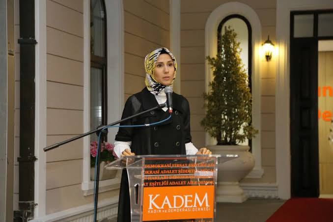 KADEM #erkekyerinibilsin Akımını Kınadı: Değerlerimizi Zedeliyor