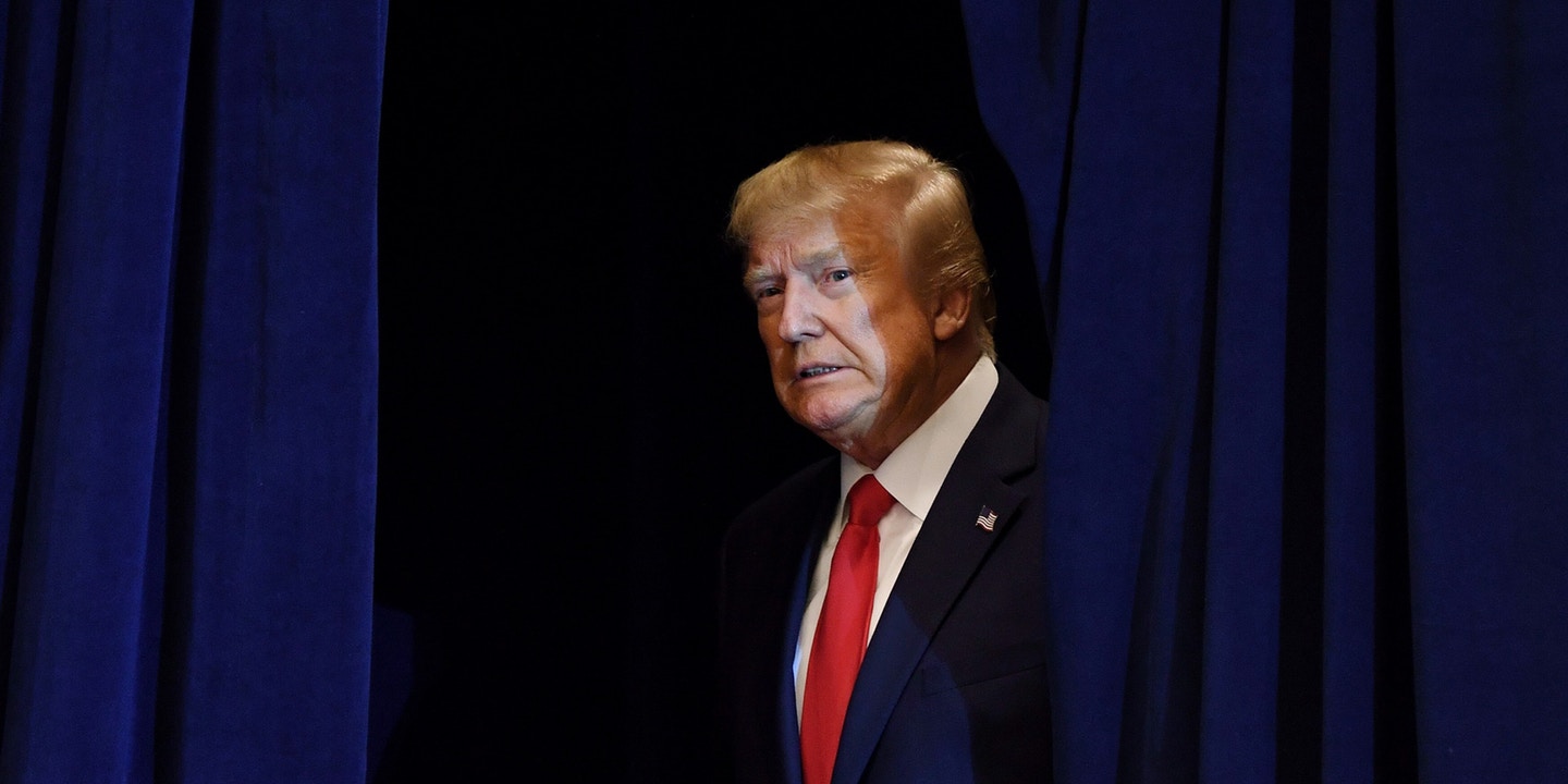 Trump'tan Olağan Tehditler