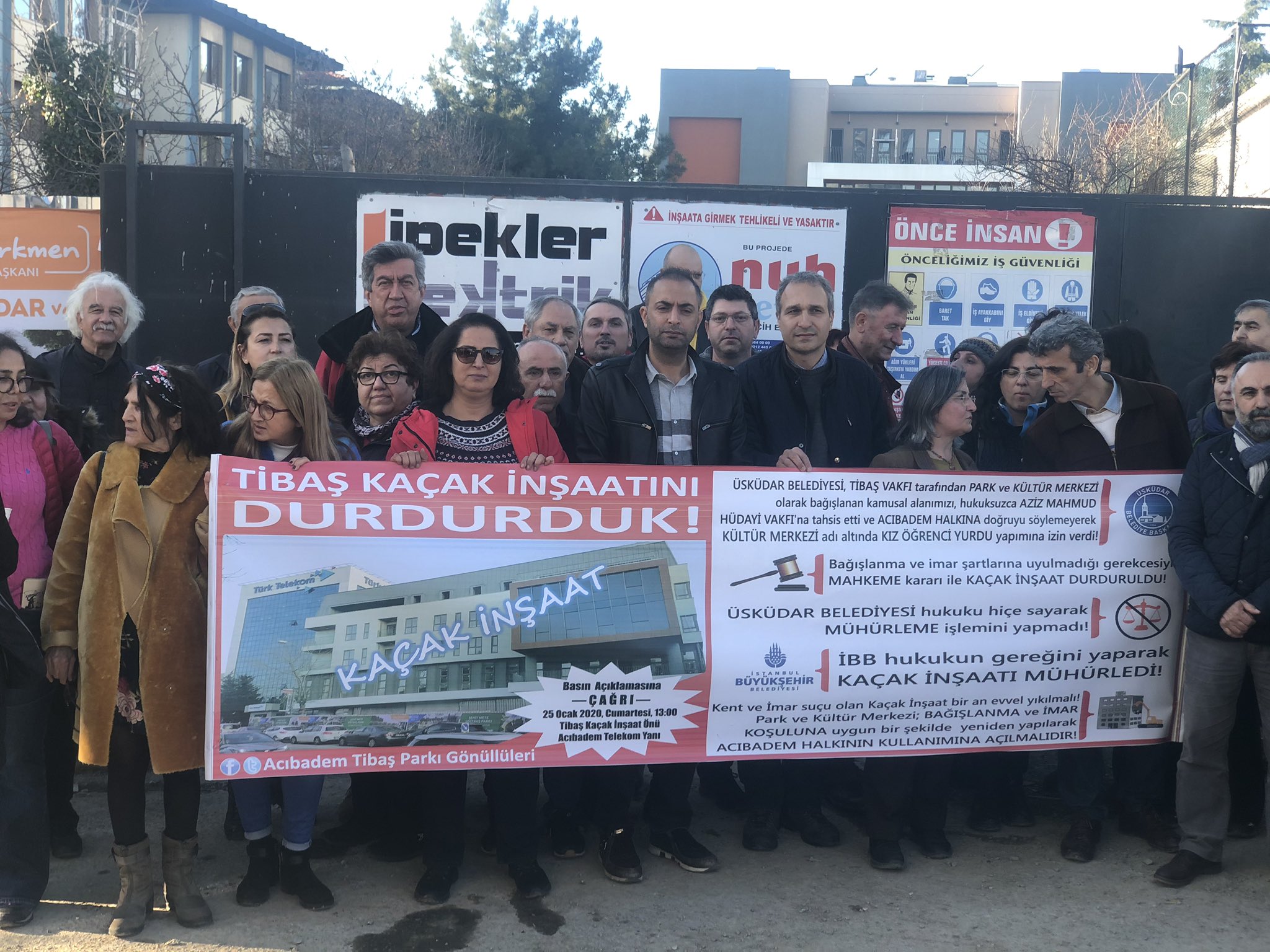 Murat Ağırel Hukuksuz İnşaatın Önünde Oturma Eylemi Başlattı