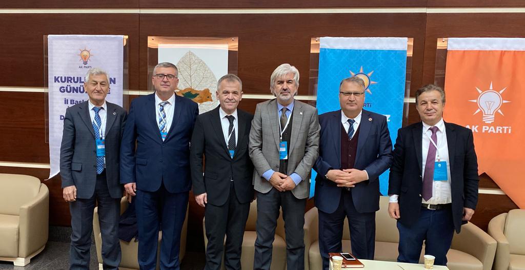 AKP'li Fetö'den Tutuklanan İl Başkanı Genel Merkezde Toplantıda