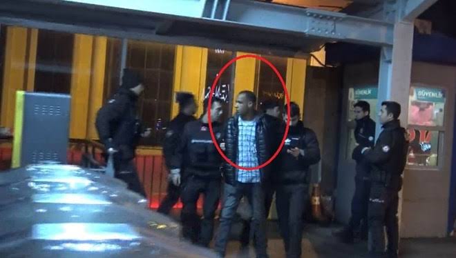Metrobüste 11 Yaşındaki Kıza Taciz! Faslı Şüpheli Gözaltında