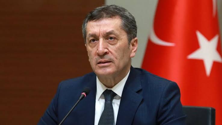 İzmir'de Eğitime Bir Hafta Ara Verildi