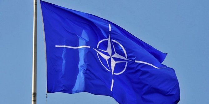 NATO Irak'taki Eğitim Faaliyetlerini Askıya Aldı