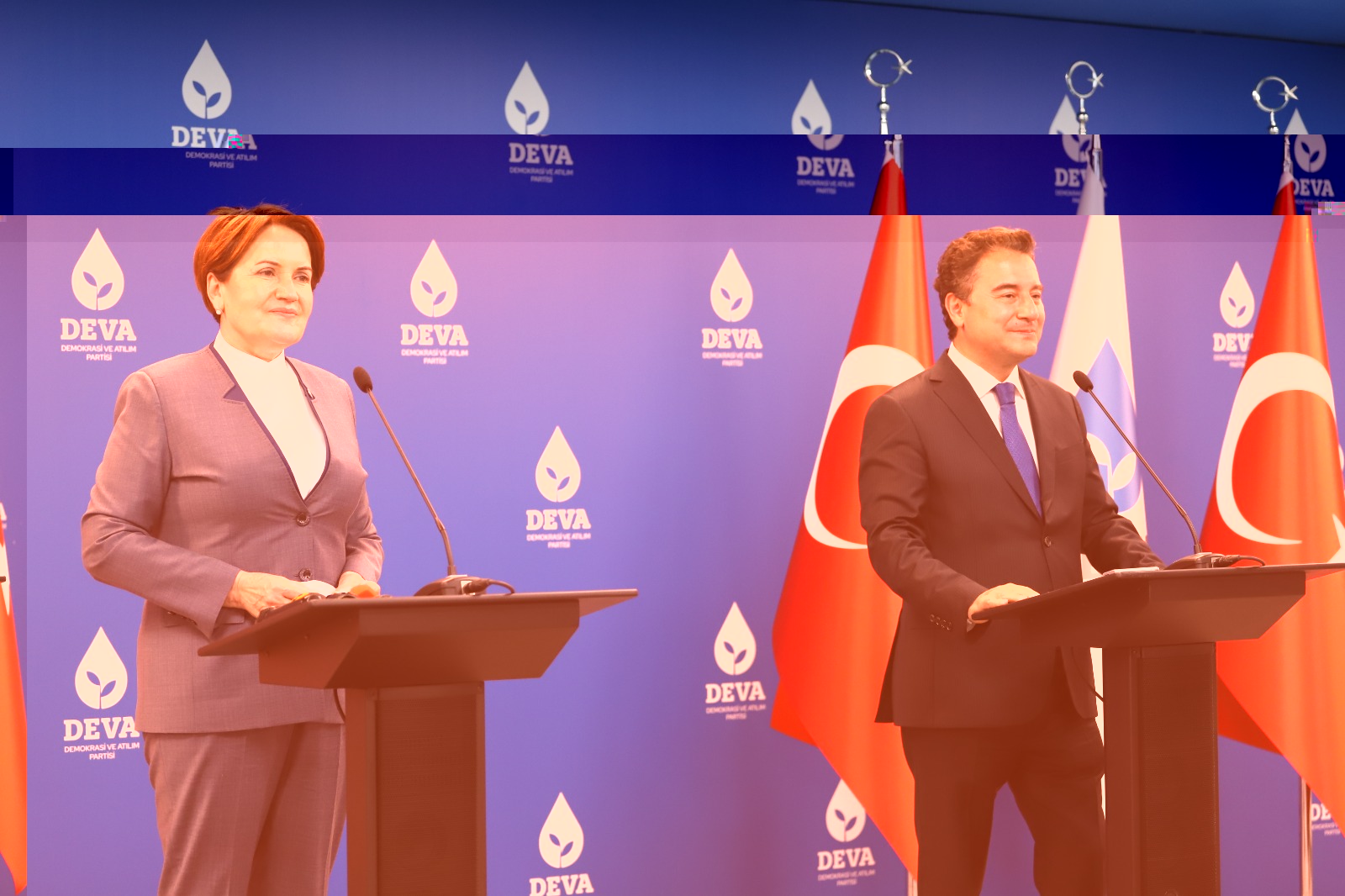 Akşener'den DEVA Partisi'ne Hayırlı Olsun Ziyareti