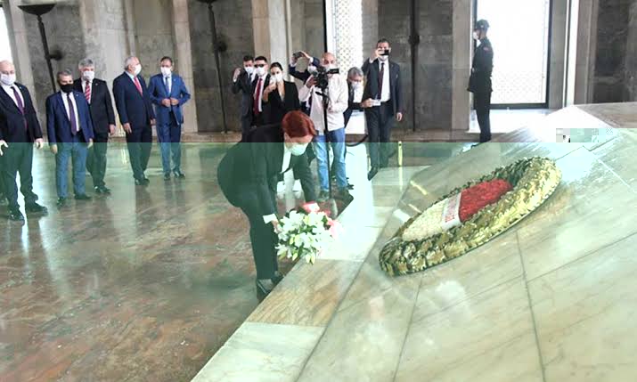 Meral Akşener Anıtkabir'de