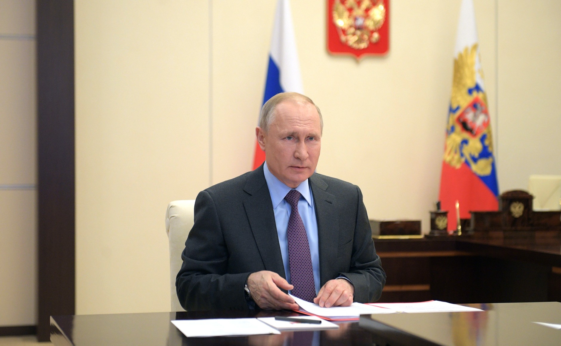 Putin: Ekonomi Zaten Zor Durumda, İşletmeleri Kapatmak Mantıklı Değil
