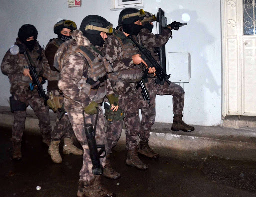 Sosyal Medya Üzerinden PKK Propagandası Yapan 8 Kişi Gözaltına Alındı