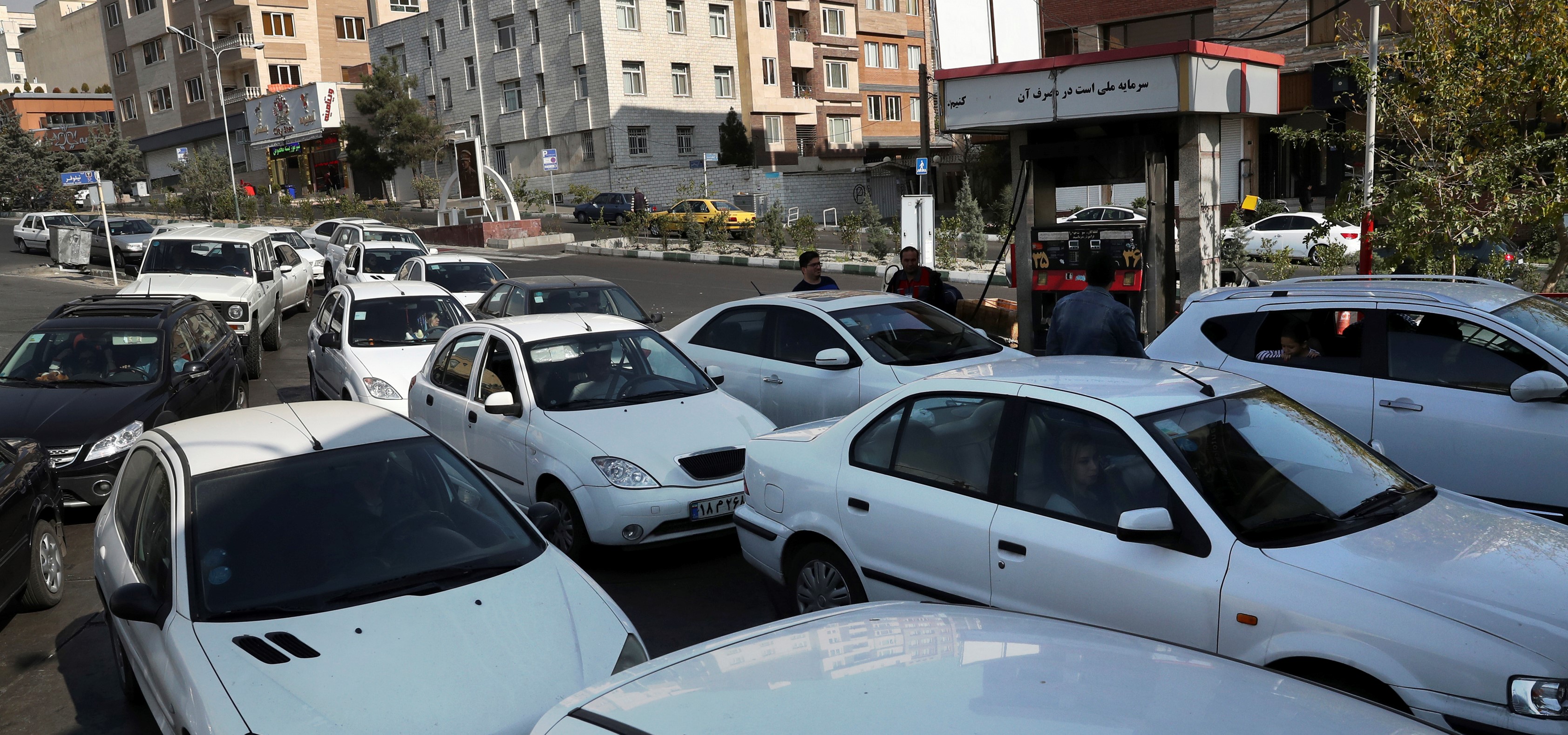 İran'da Benzin Protestoları