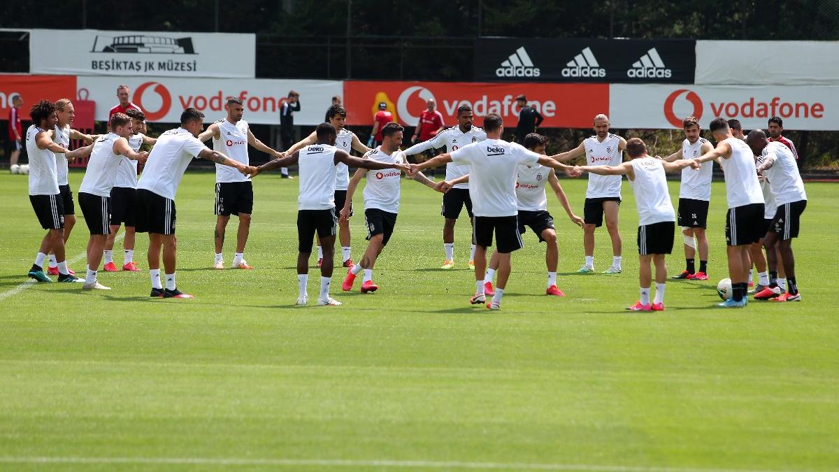 Beşiktaşlı İki Futbolcuda Çin Virüsü Tespit Edildi
