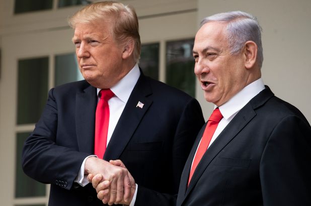 Trump Yüzyılın Anlaşmasını Açıkladı
