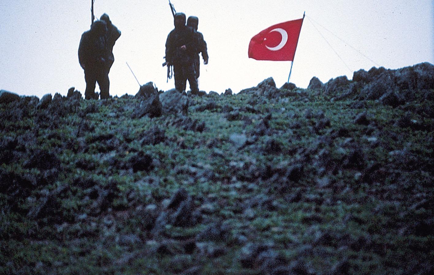 Ege'deki Adaların Silahsız Statüsünün İhlali
