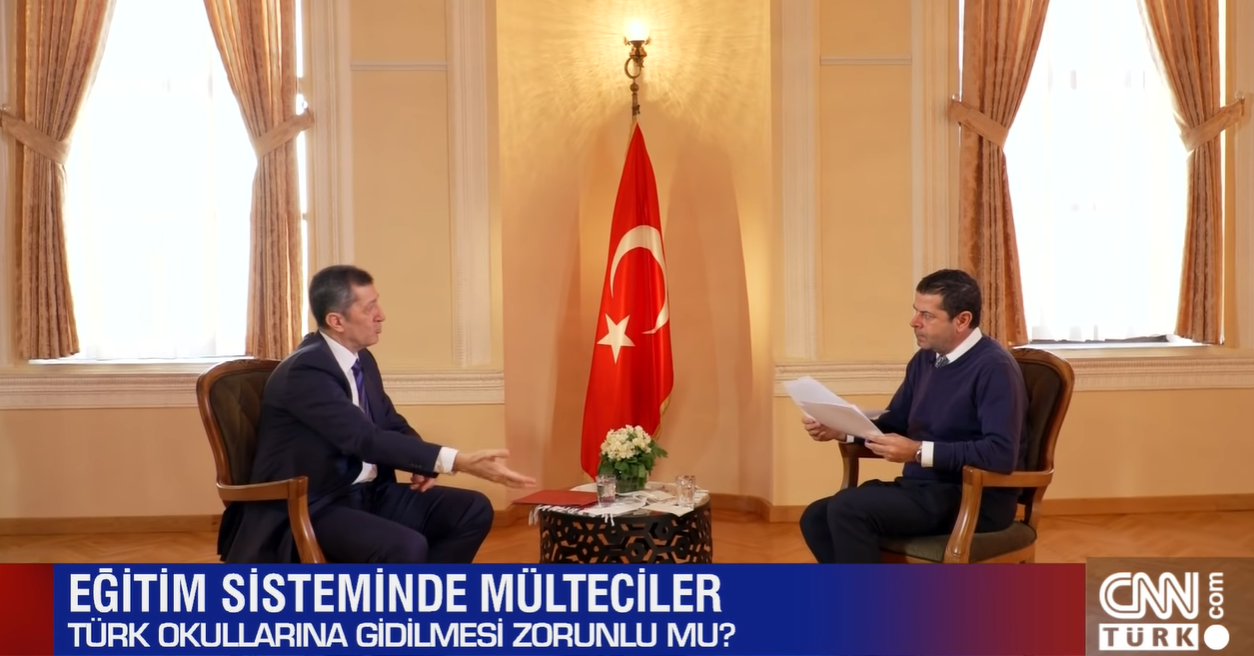 Bakan Selçuk ile Cüneyt Özdemir Arasında İlginç Suriyeliler Diyaloğu