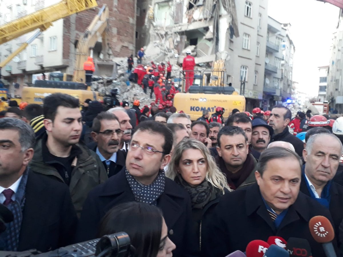 İmamoğlu Deprem Bölgesine Gitti