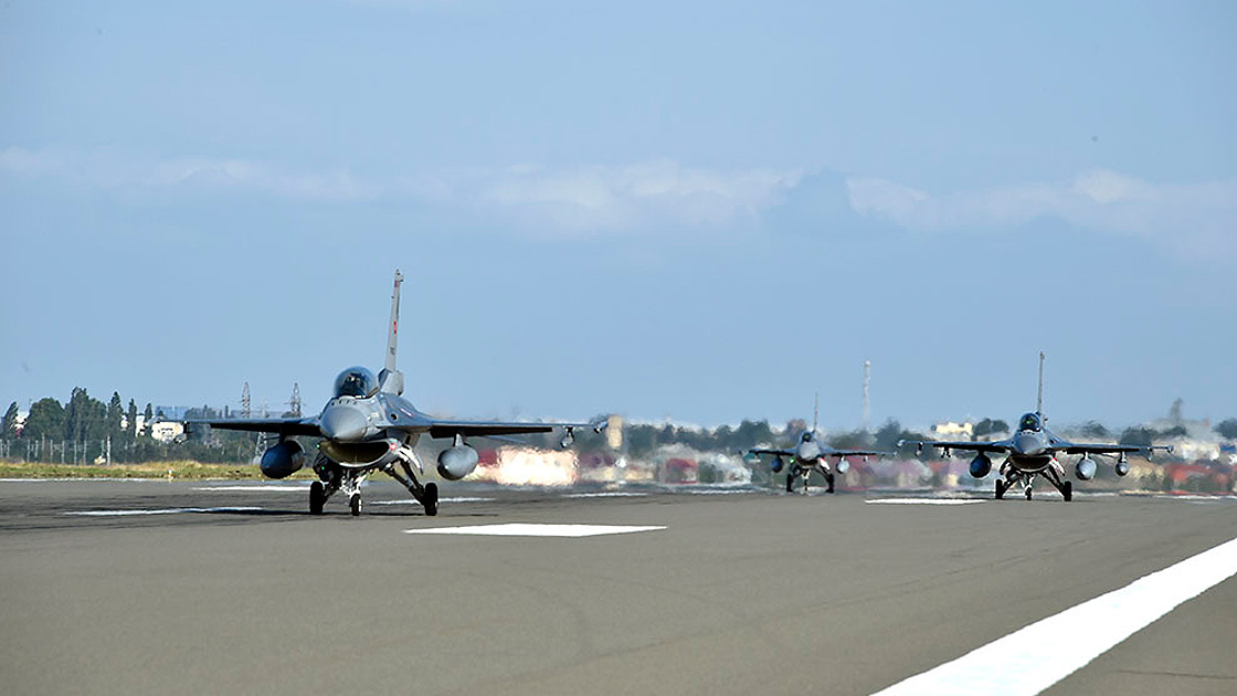 F-16'lar TurAz Kartalı Tatbikatı İçin Azerbaycan'da