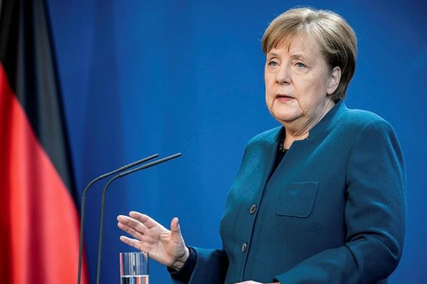 Merkel: Belarus'taki Seçimleri Avrupa Ülkeleri Tanımıyor