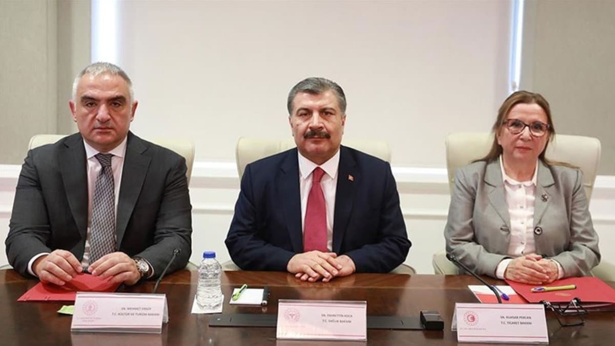 Okullar Tatil Edilecek Mi? Bakan Koca'dan Önemli Açıklama