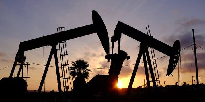 İran Yeni Petrol Rezervi Bulduğunu Açıkladı